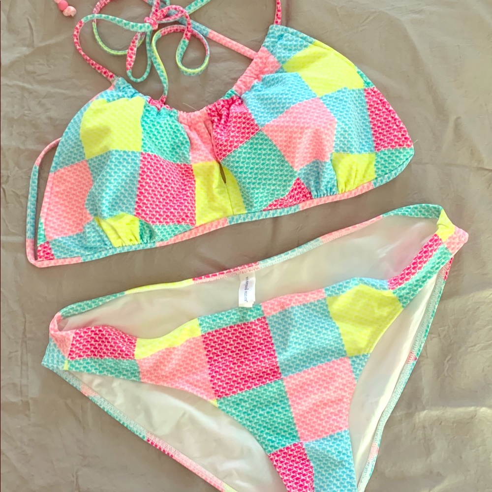 Vineyard Vines swimsuit - medium